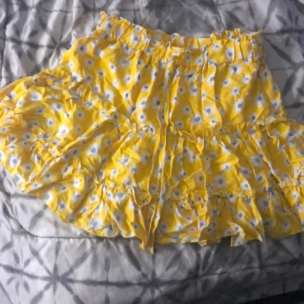 Skirt just wear it once like new
